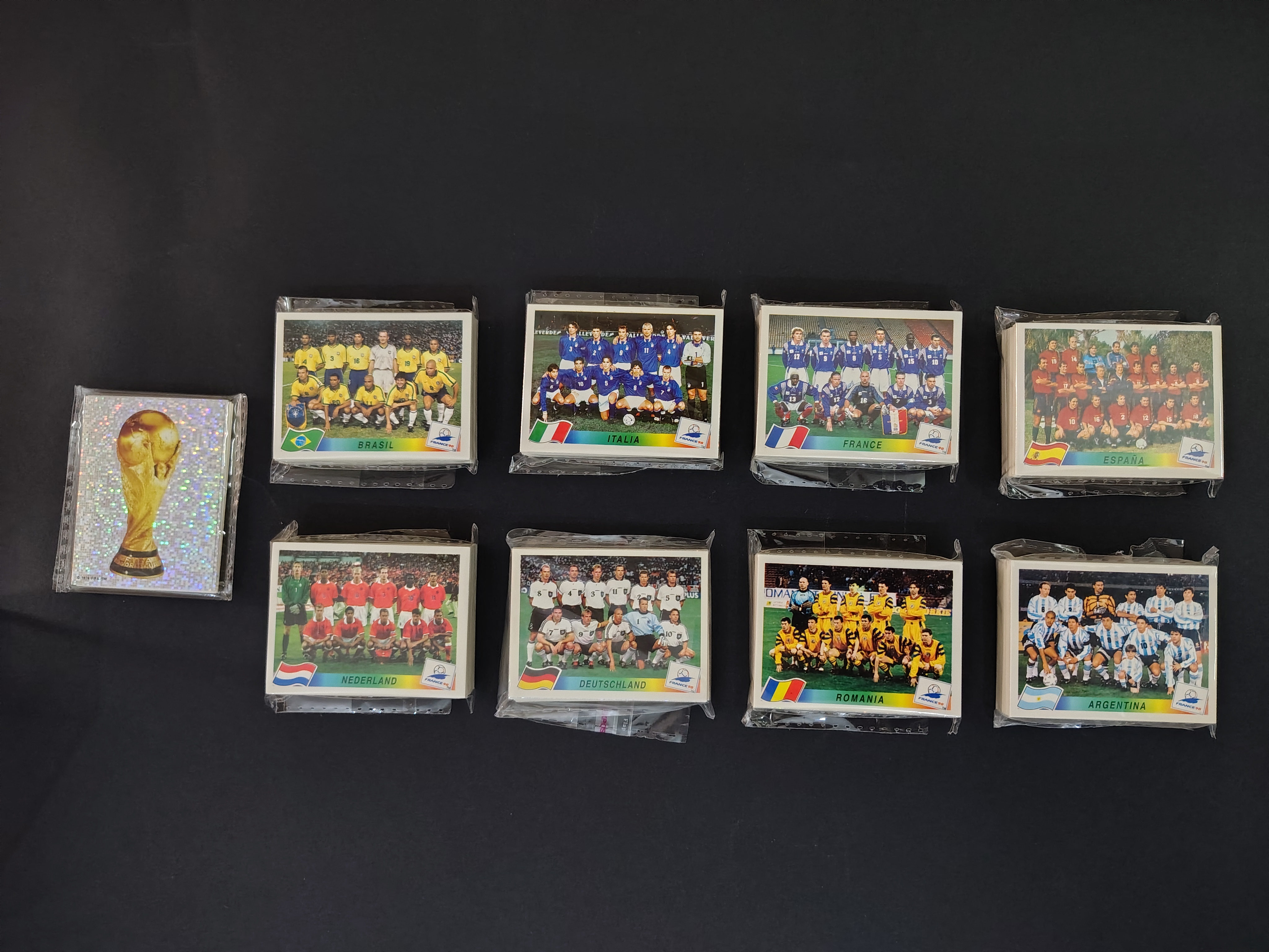 WORLD CUP FRANCE 98 - FULL COMPLETE STICKERS COLLECTION