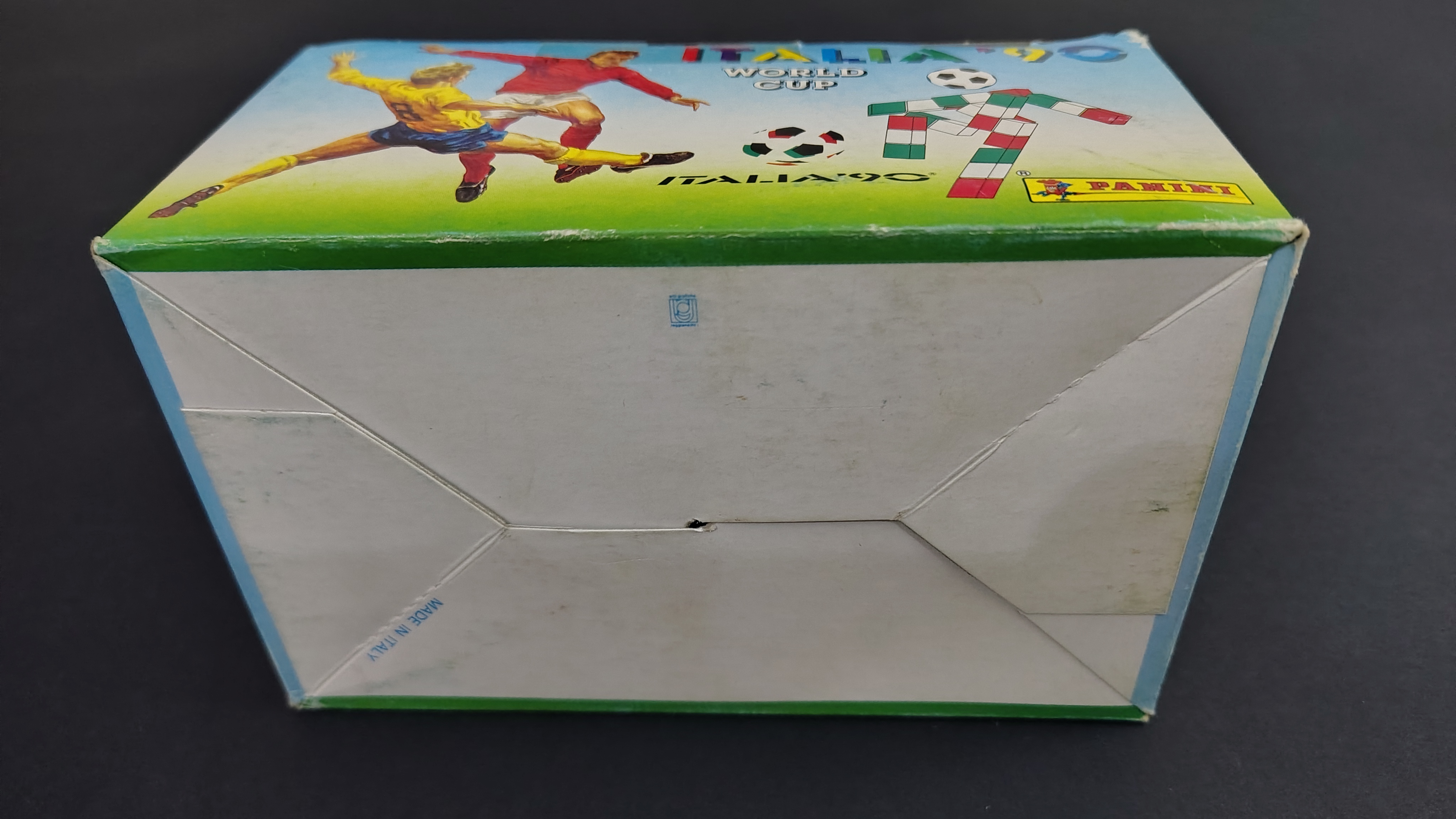 WORLD CUP ITALY 90 -FACTORY SEALED BOX 100 PACKETS EUROPE ED.