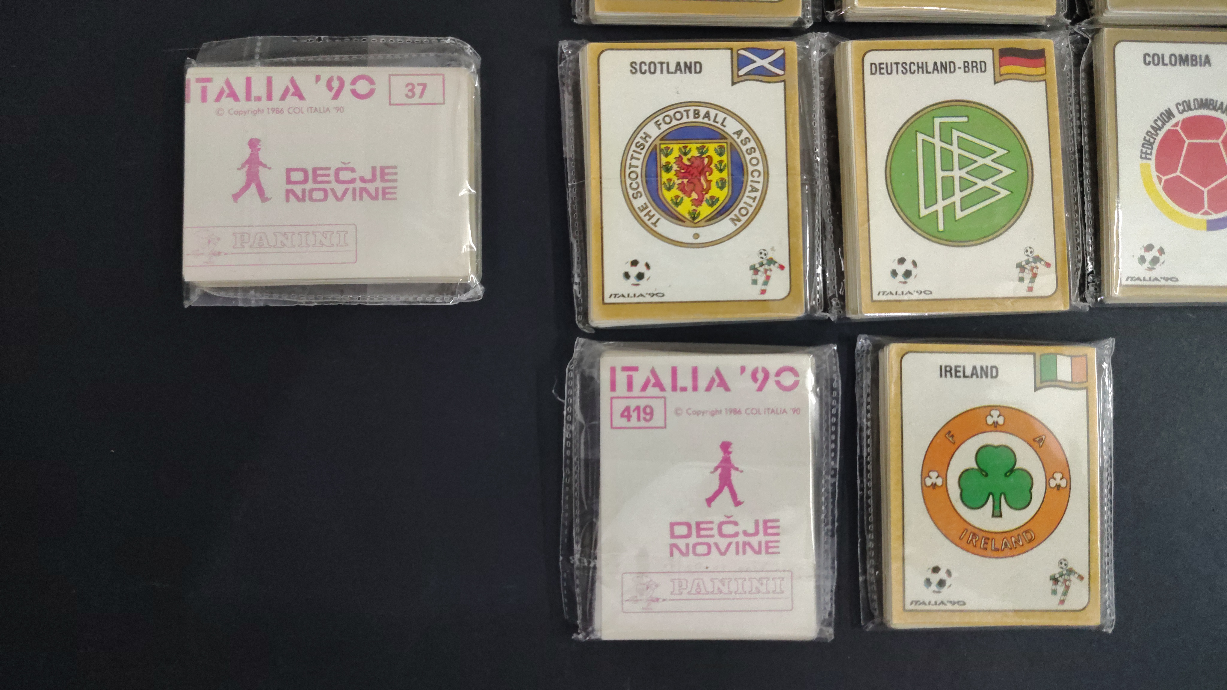 WORLD CUP ITALY 90 - FULL COMPLETE STICKERS COLLECTION DECJE NOVINE