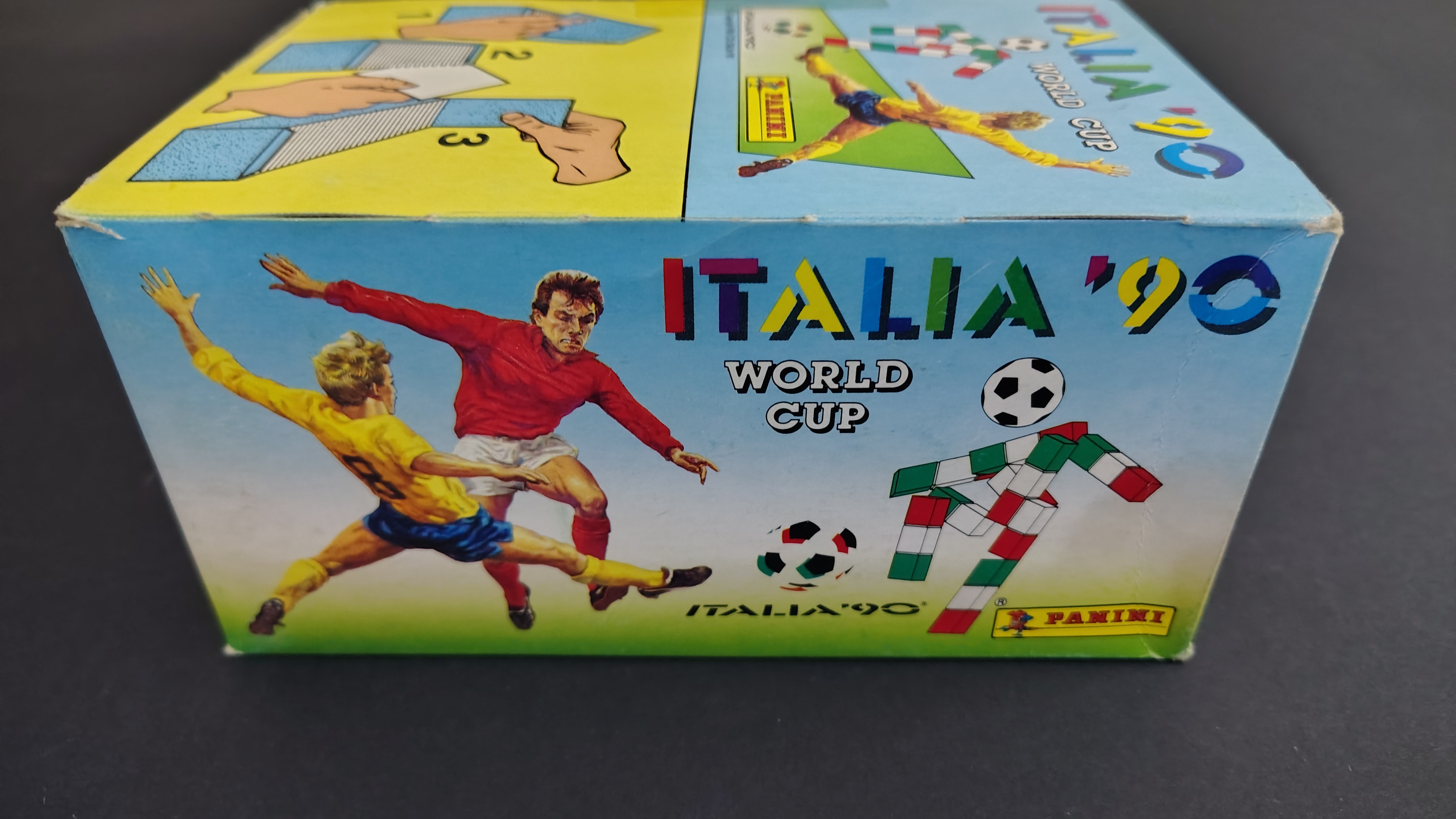 WORLD CUP ITALY 90 -FACTORY SEALED BOX 100 PACKETS EUROPE ED.