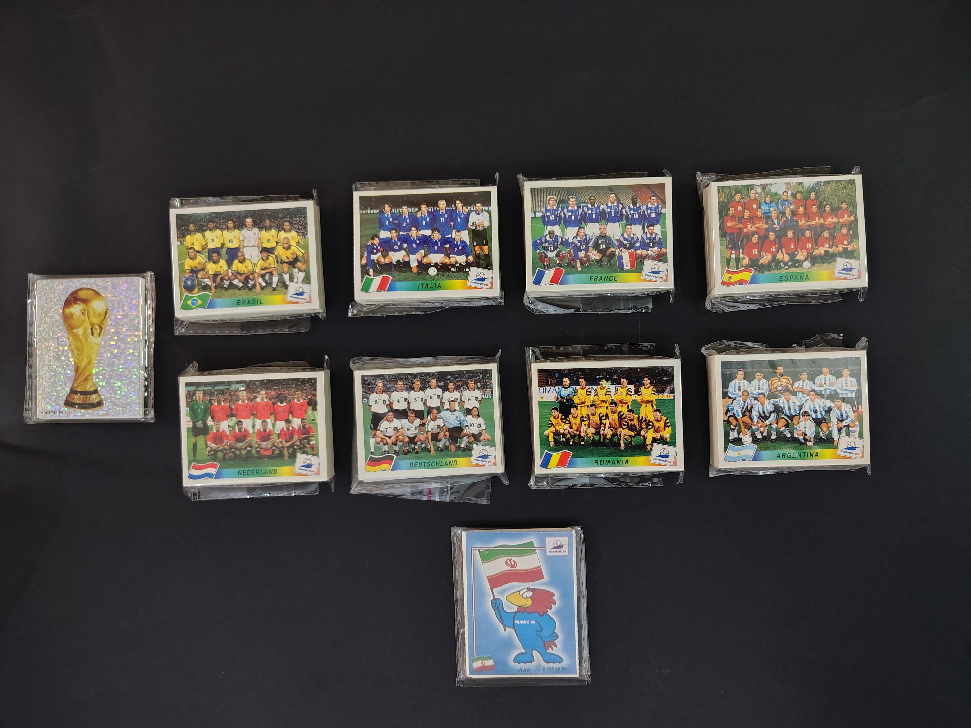 WORLD CUP FRANCE 98 - FULL COMPLETE STICKERS COLLECTION